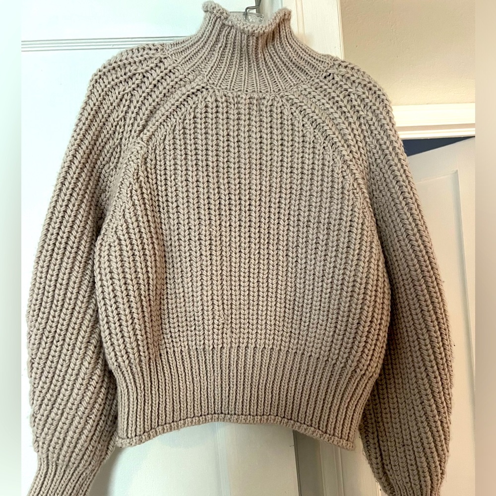Chic H&M sweater. Very cozy!